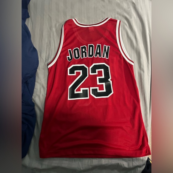 Michael Jordan Jersey #23- Chicago Bulls Jersey.
Classic - Picture 4 of 4